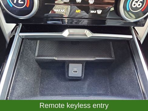 Used 2023 Land Rover Range Rover Long Wheelbase Autobiography image 21