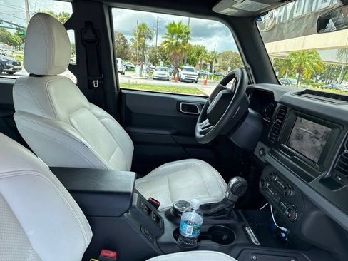 Used 2022 Ford Bronco 4-Door w/ Sasquatch Package AWD/4WD image 7