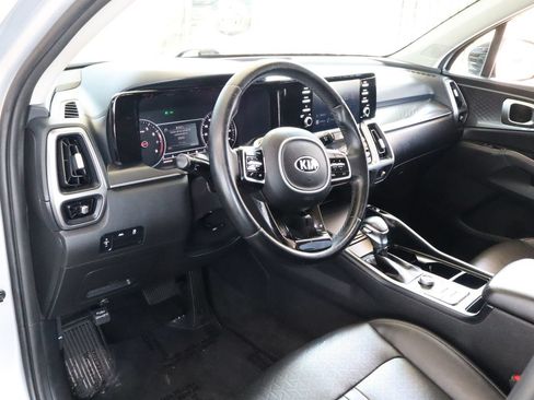 Used 2021 Kia Sorento S w/ Panoramic Sunroof Package FWD image 17
