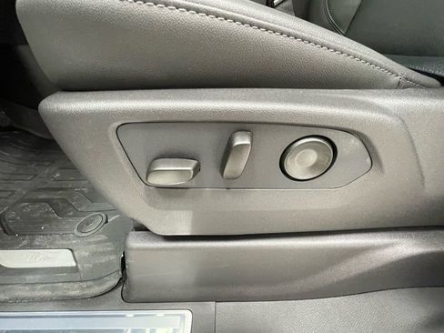 New 2026 GMC Sierra 1500 SLT w/ SLT Premium Package image 18