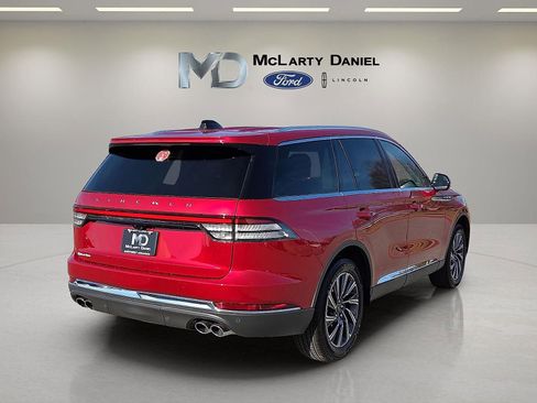 New 2026 Lincoln Aviator AWD image 5