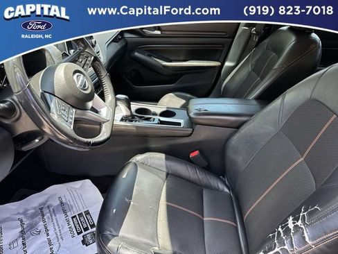 Used 2022 Nissan Altima 2.5 SR FWD image 19