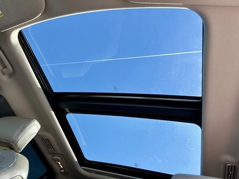 Used 2020 Ford Expedition Limited image 38