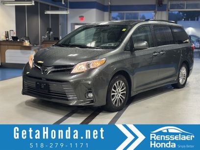 Used 2018 Toyota Sienna XLE w/ XLE Navigation Package