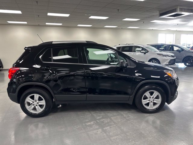 Used 2020 Chevrolet Trax LT FWD image 8