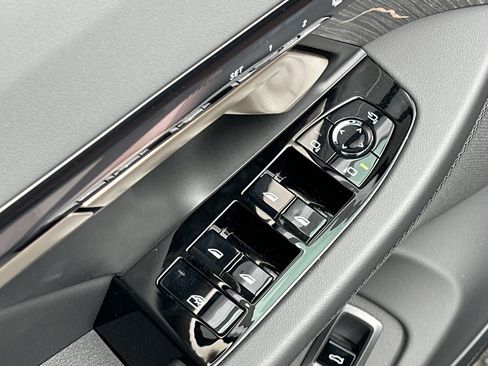 New 2026 BMW 530i w/ M Sport Package image 19