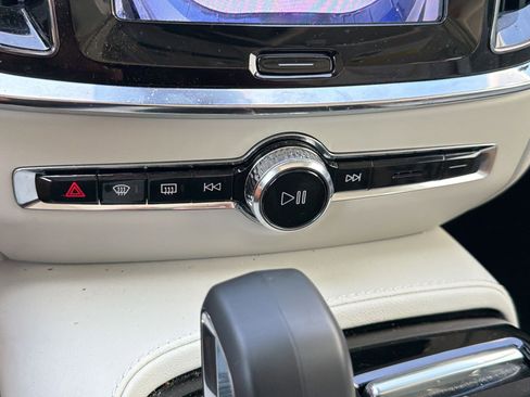 Used 2024 Volvo S60 T8 Plus w/ Climate Package image 17