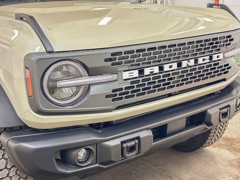 New 2025 Ford Bronco Badlands w/ Sasquatch Package image 13