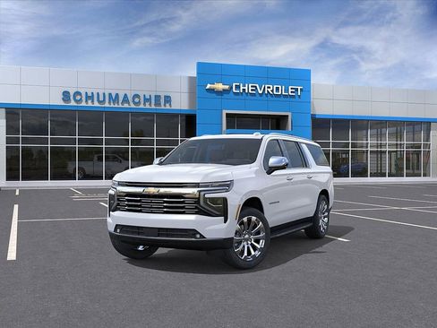 New 2026 Chevrolet Suburban Premier image 8