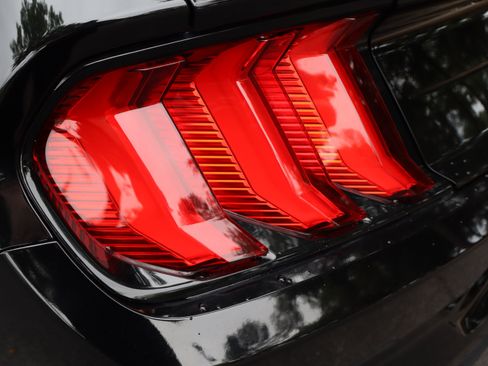 Used 2020 Ford Mustang Premium RWD image 24