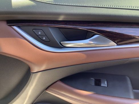 Used 2018 Buick LaCrosse Avenir w/ Driver Confidence Package #2 image 37