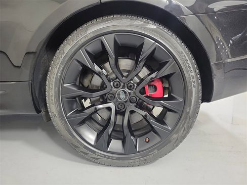 Used 2020 Land Rover Range Rover Sport HST image 9