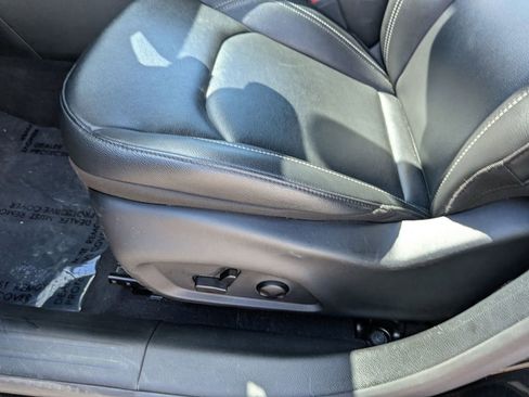 Used 2025 Jeep Compass Limited image 15