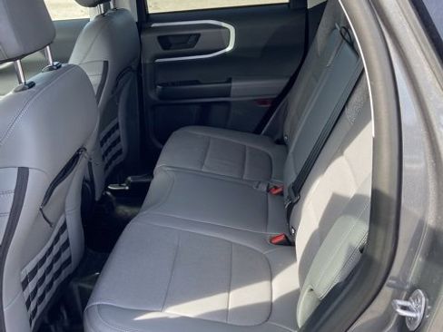Used 2025 Ford Bronco Sport Badlands image 6
