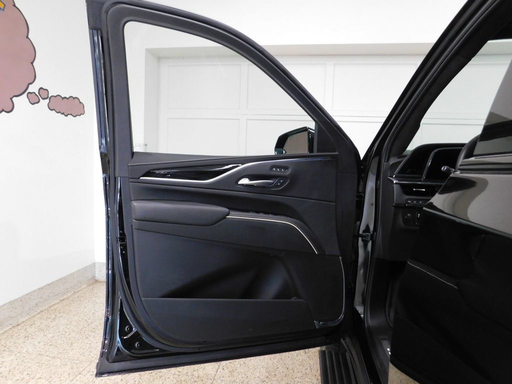 Used 2024 Cadillac Escalade ESV V w/ LPO, Floor Liner Package AWD/4WD image 26