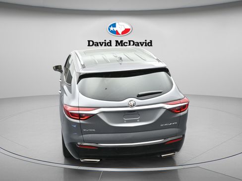 Used 2018 Buick Enclave Premium w/ Experience Buick Package image 11