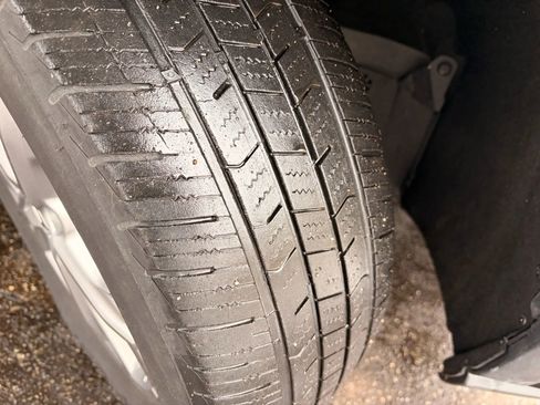 Used 2025 Honda HR-V LX image 43