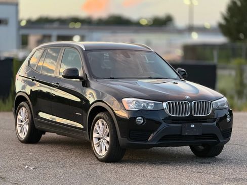 Used 2017 BMW X3 xDrive28i AWD/4WD image 1