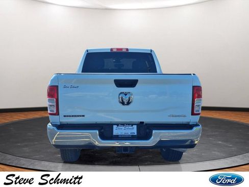 Used 2024 RAM 2500 Big Horn AWD/4WD image 25