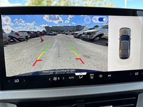 New 2026 Ford Explorer Active image 7