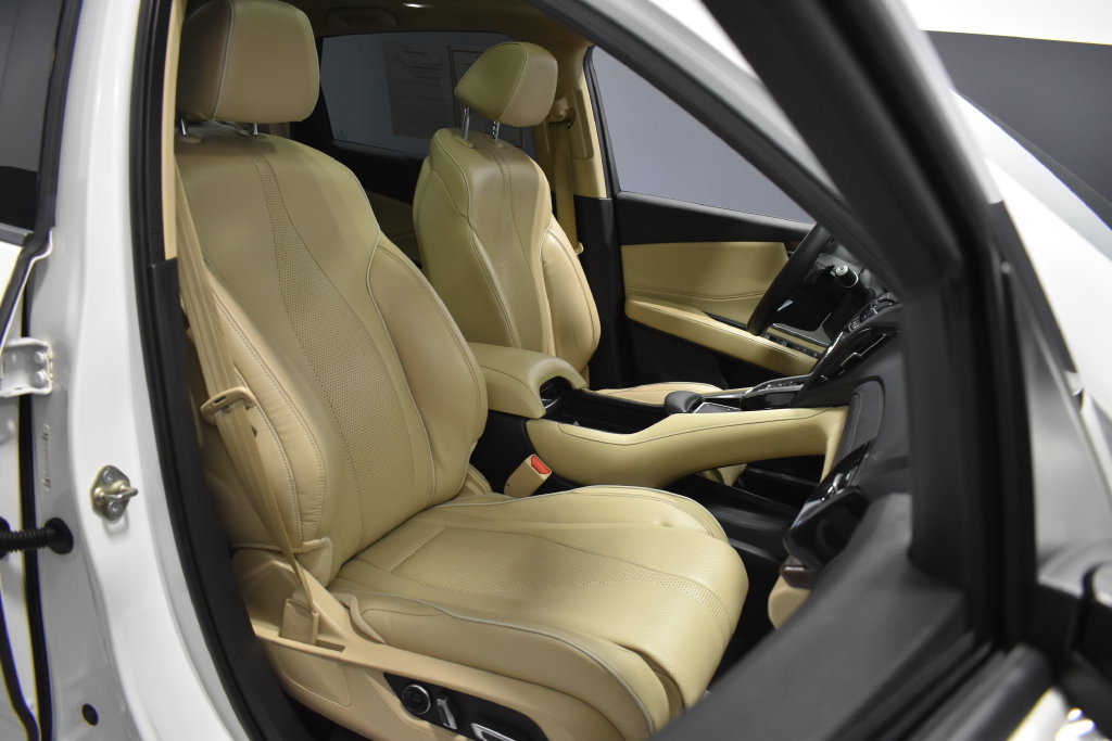 Used 2019 Acura RDX w/ Advance Package FWD image 14