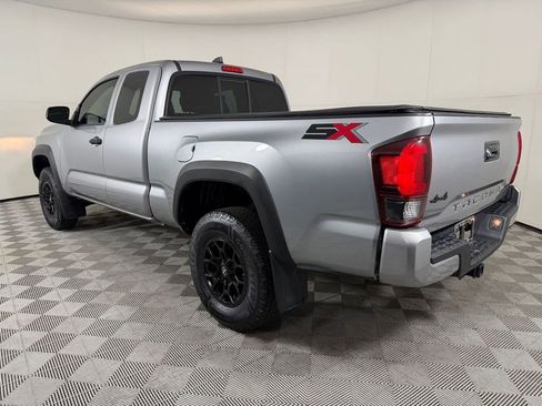 Used 2020 Toyota Tacoma SR w/ SX Package AWD/4WD image 3