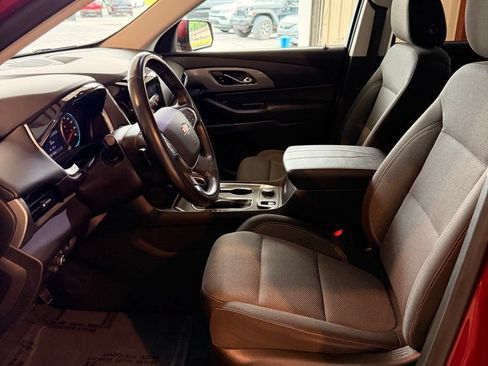 Used 2021 Chevrolet Traverse LT AWD/4WD image 18