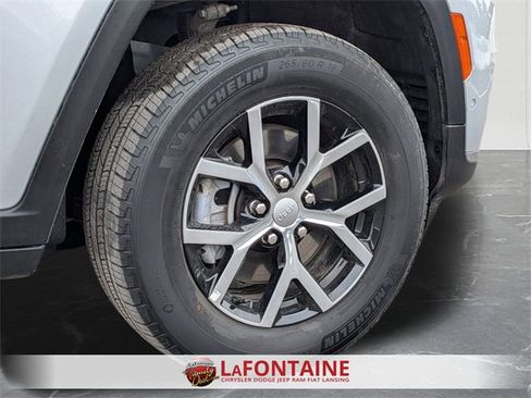 Certified 2024 Jeep Grand Cherokee L Limited w/ Luxury Tech Group II image 34