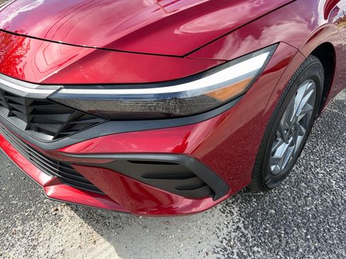 Used 2024 Hyundai Elantra SEL FWD image 26