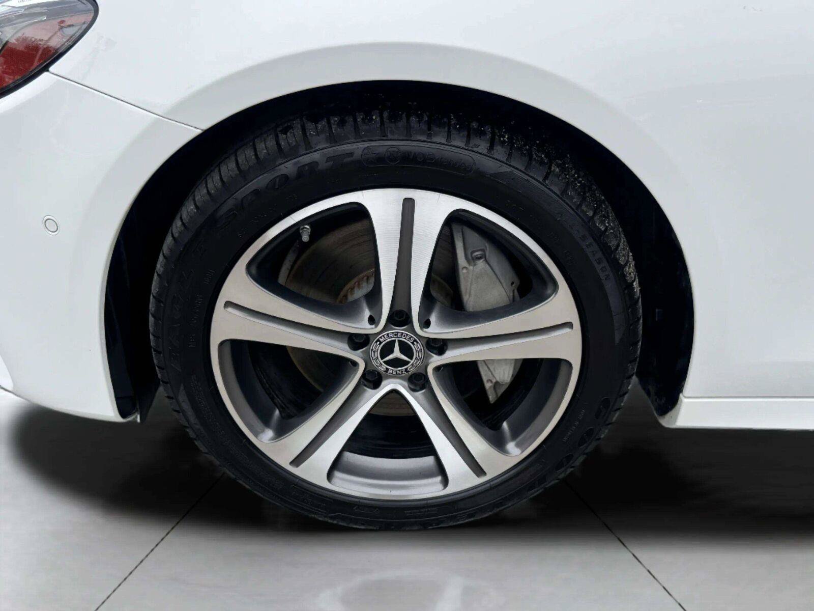 Used 2020 Mercedes-Benz E 350 4MATIC Sedan image 46