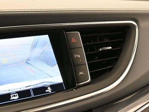 Used 2023 Buick Enclave Essence w/ Experience Buick Package image 24
