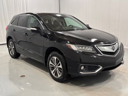 Used 2017 Acura RDX AWD w/ Advance Package image 3