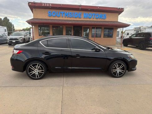 Used 2017 Acura ILX FWD image 2