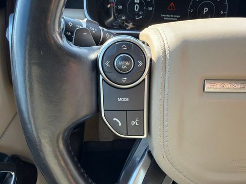 Used 2017 Land Rover Range Rover HSE AWD/4WD image 24