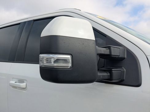 Used 2022 Ford F350 Lariat image 13