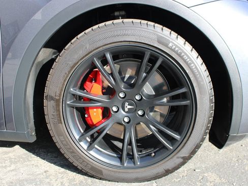 Used 2022 Tesla Model Y Performance AWD/4WD image 6