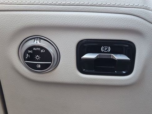 Certified 2023 Mercedes-Benz EQS 580 4MATIC Sedan image 21