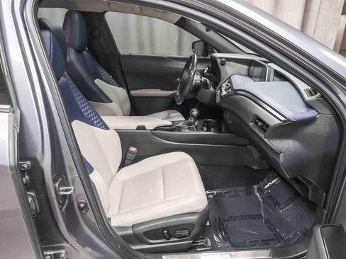Used 2020 Lexus UX 200 w/ Accessory Package 2 FWD image 20