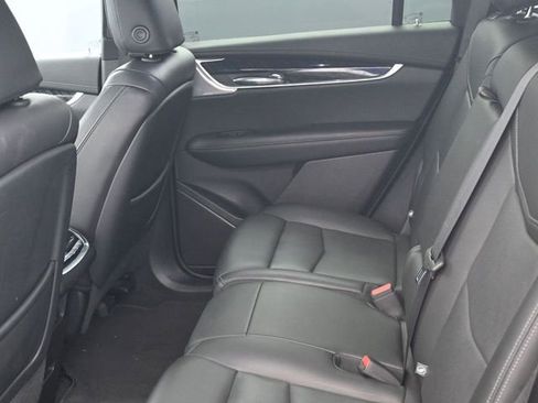 Used 2023 Cadillac XT6 Premium Luxury image 27