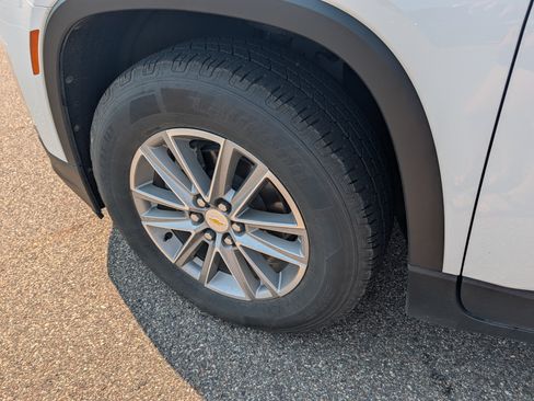 Used 2022 Chevrolet Traverse LT AWD/4WD image 5