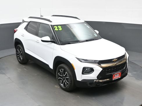 Used 2023 Chevrolet TrailBlazer ACTIV image 40