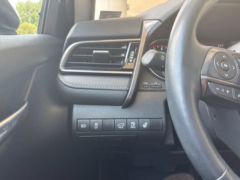 Used 2022 Toyota Camry XSE w/ Cold Weather Package FWD image 17