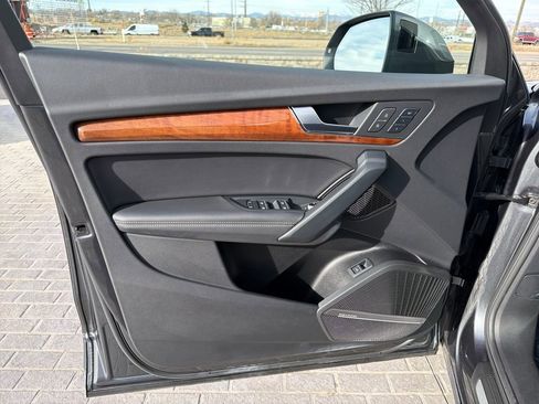 Used 2023 Audi Q5 2.0T Premium Plus w/ Premium Plus Package image 39