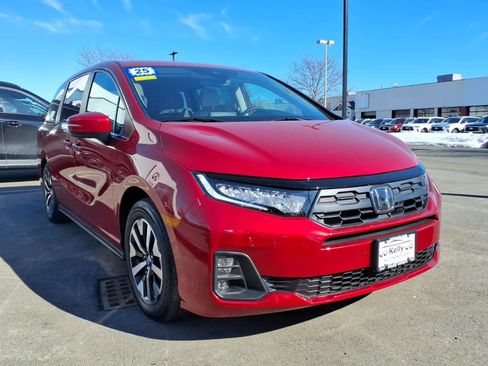 Used 2025 Honda Odyssey EX-L image 3