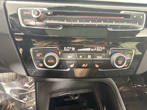 Used 2018 BMW X1 xDrive28i AWD/4WD image 6