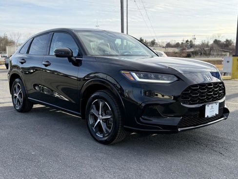 Certified 2024 Honda HR-V EX-L image 3