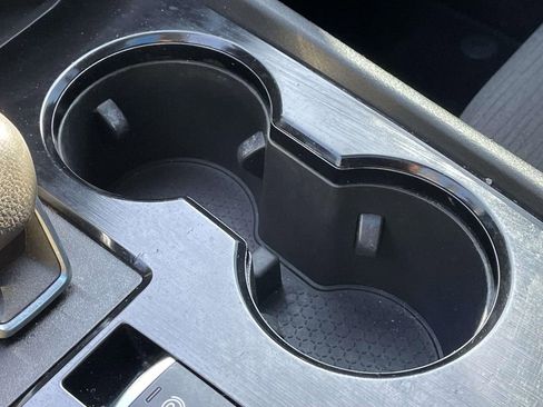 Used 2023 Nissan Rogue SV image 29