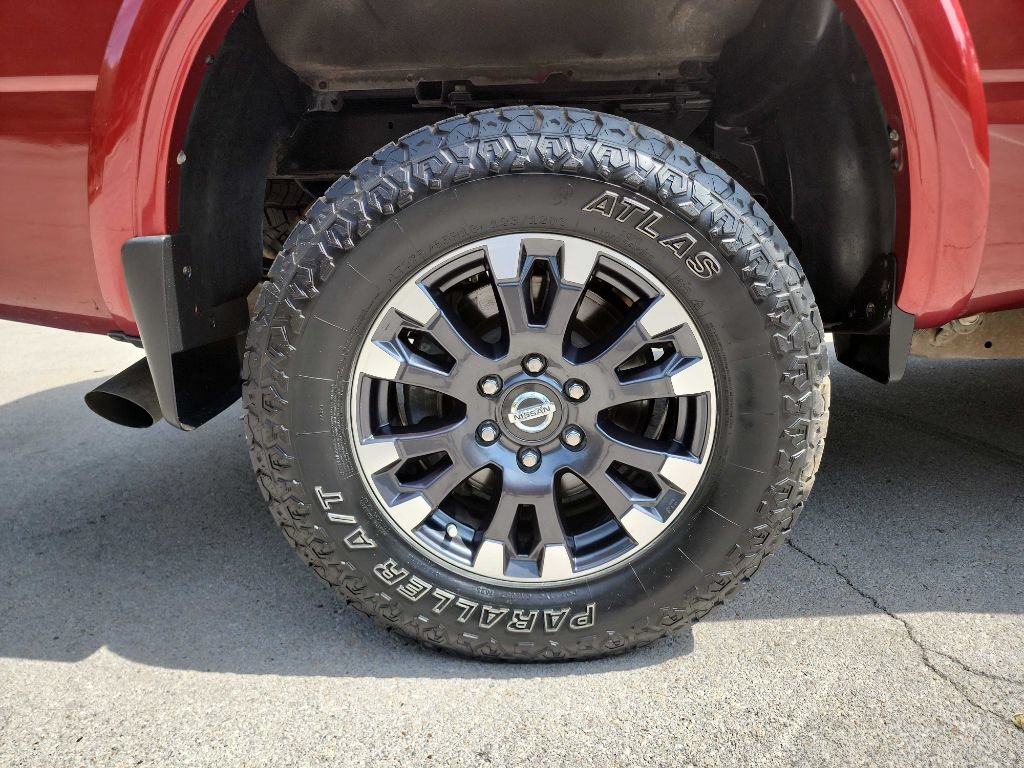 Used 2017 Nissan Titan PRO-4X AWD/4WD image 13