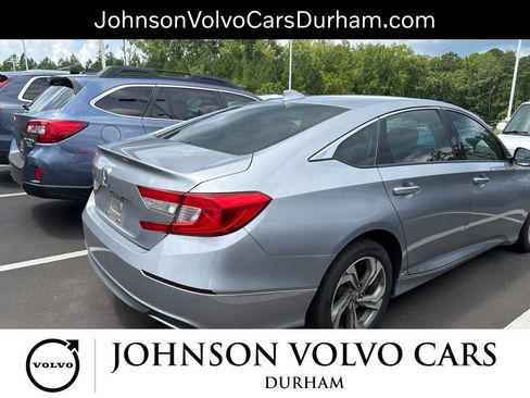 Used 2018 Honda Accord EX image 8