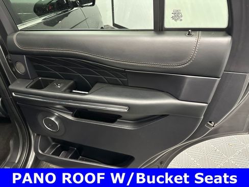 Used 2020 Ford Expedition Platinum image 18